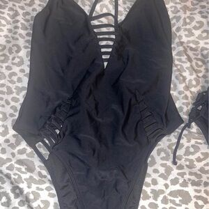 M/L forever 21 bikinis